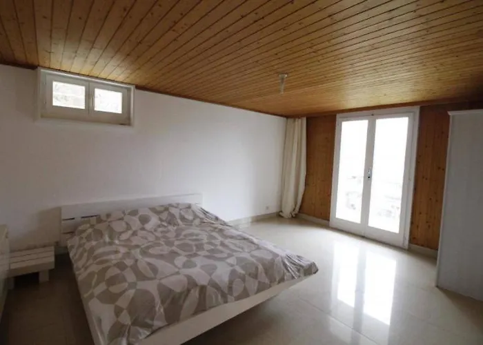 Private In The Big House Near Station