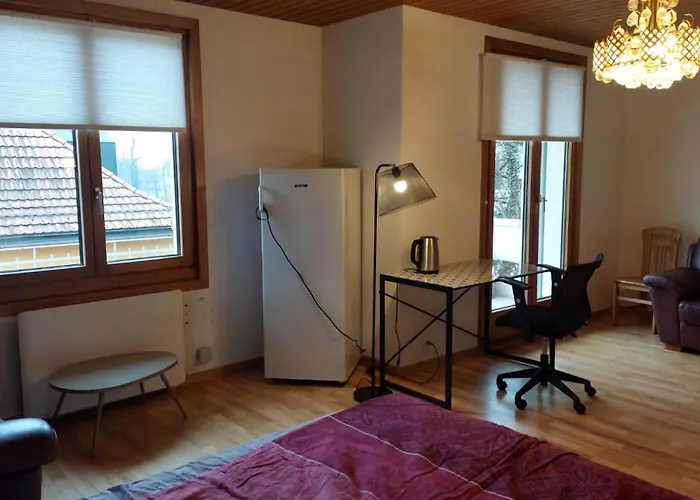 Private In The Big House Near Station